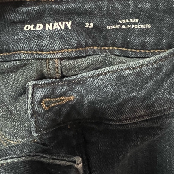 Woman’s Old Navy High Rise Denim Skirt Size 22 - Picture 2 of 4